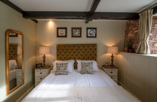 Compton Martin Hotel | Ring O Bells