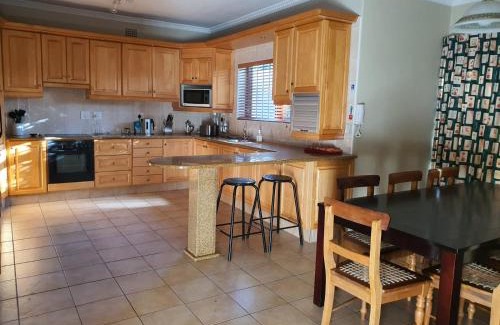 Pinelands Villa | Ringwood Villa