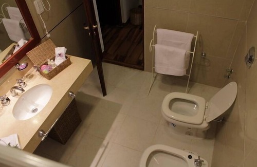 Bella Vista Hotel | Rio Arriba Suites Apartments y Resto