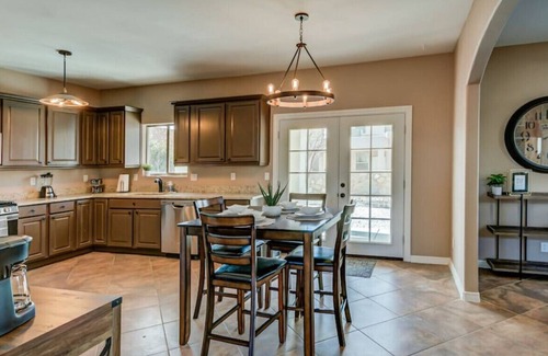 Las Cruces House | Rio Arriza · Newly Renovated Home, Pergola/Grill & Bball Pad