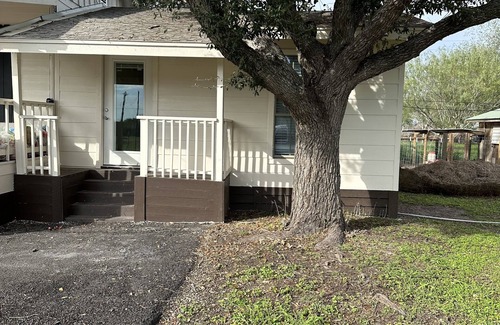 Harlingen Cottage | Rio grand valley country cottage