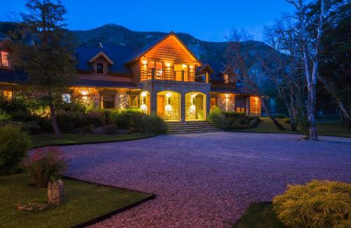 Lanin National Park Hotel | Rio Hermoso Hotel De Montaña