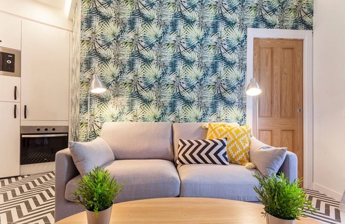 Almendrales Apartment | Rio Plaza IV apartment in Madrid