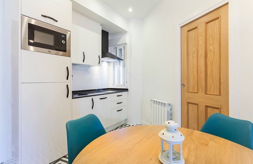 Almendrales Apartment | Rio Plaza V apartment in Madrid
