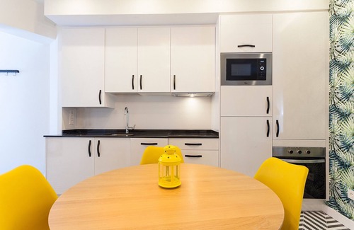 Almendrales Apartment | Rio Plaza VI apartment in Madrid
