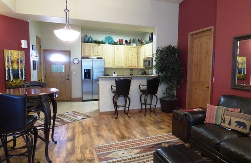 Ruidoso Condo | Rio Ponderosa - This Condo Has All the Ruidoso Views!