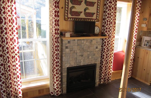 Roan Mountain House | Ripshin Mountain studio apartment