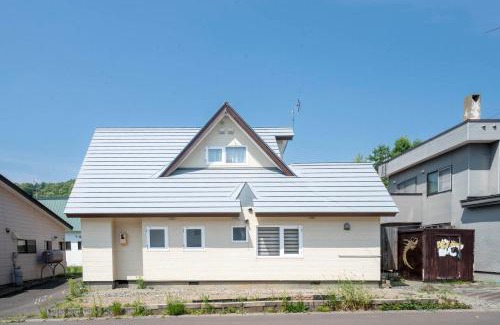 Yoichi Apartment | Rise