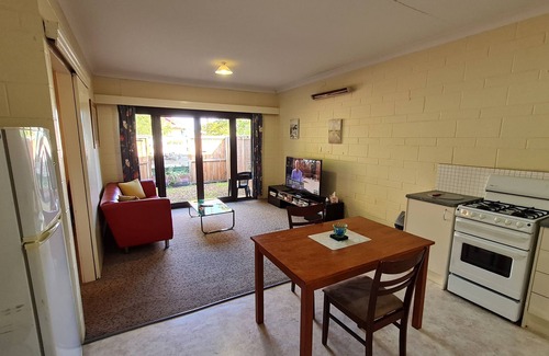 Port Pirie South Apartment | Rise 'n Shine - Affordable 50sqm Garden Apartment