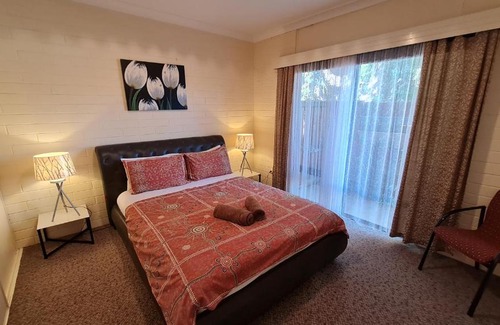 Port Pirie South Apartment | Rise n Shine - Affordable 50sqm Garden Apartment