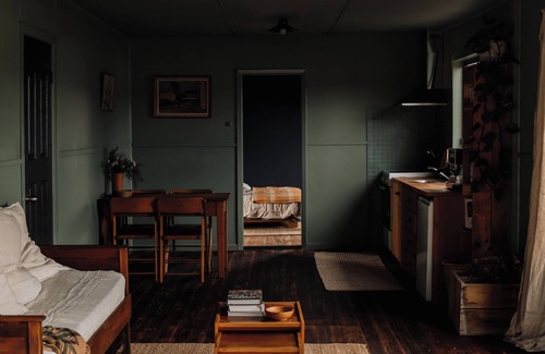 Lower Wattle Grove Cabin | Rising Hut ~ Cygnet, Tasmania