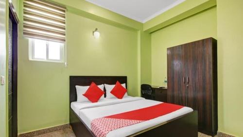 Gurugram Hotel | Rising star hotel