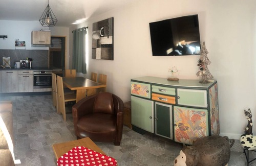 Risoul Apartment | Risoul, snow front, on the slopes, breathtaking views. Luxury apartment.