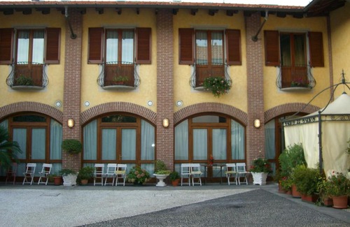Alzate Hotel | Ristorante Albergo Macallè di Zuin Claudio