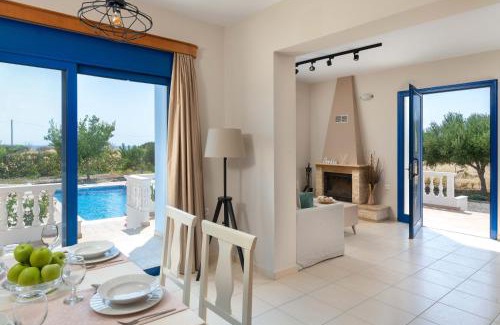 Gennadi Villa | RITA MARE seafront villas heated Pools