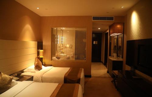 Beijing Central Business District Hotel | Ritan Hotel Downtown Beijing