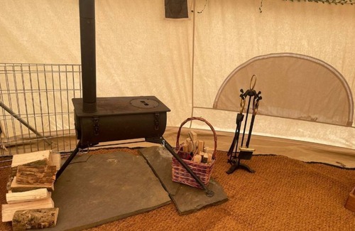 St. Florence RV Rental | Ritec Glamping, Beautiful Bell tent-Twos company!