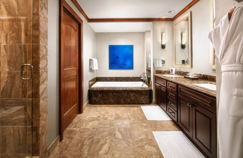 Vail Resort | Ritz Carlton Club Vail 3 Bedroom 3.5 Bath Holiday Week!