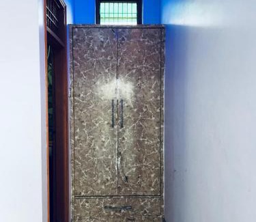 Aliganj Hotel | Ritz Regency Retreat