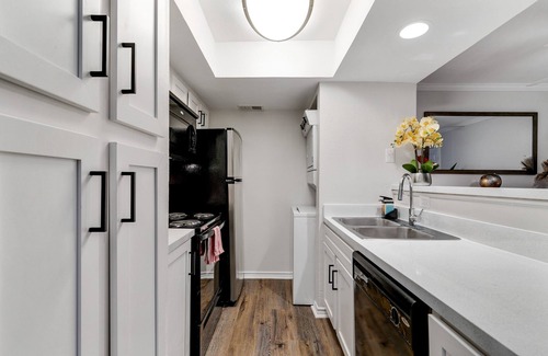 Vickery Meadow Apartment | Ritzy Majestic - A Wholesome Experience