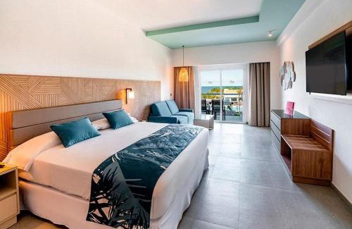 Cancun Hotel | Riu