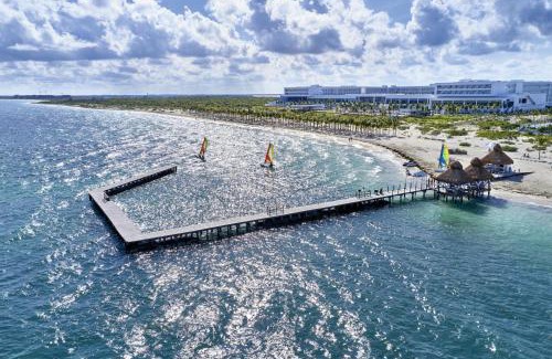 Costa Mujeres Resort | Riu Palace Costa Mujeres - All Inclusive