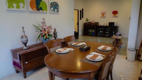 Pa Daet Hotel | Rivana Work & Stay