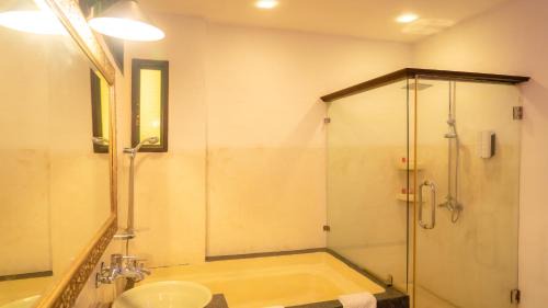 Pa Daet Hotel | Rivana Work & Stay