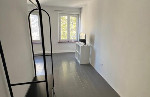 Charleroi Apartment | Rive Gauche K centre - gare - aéroport