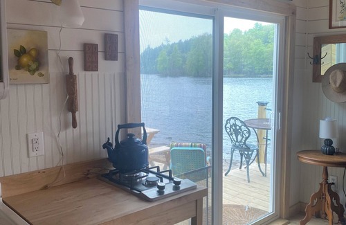 Rooseveltown Cabin | River Bank Camping, Cedar Grove Cabin