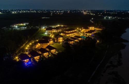 Bharatpur Resort | River Bank Jungle Resort, Chitwan