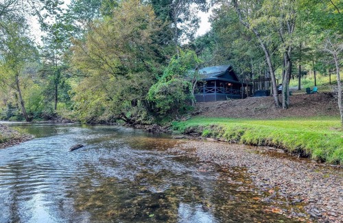 Suches Cabin | River Ben - 2-bedroom cabin in serene Suches with AC
