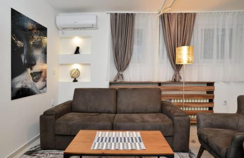 Novi Beograd Apartment | River&Bike Apartment with free electric bike