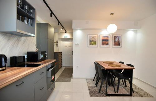 Novi Beograd Apartment | River&Bike Apartment with free electric bike