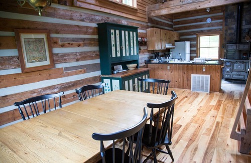 Quicksburg Bed & Breakfast | River Bluff Farm Bed & Breakfast