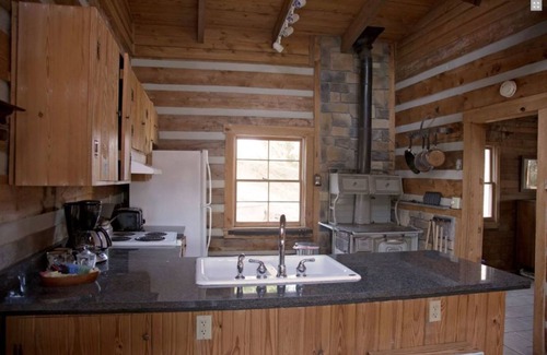 Quicksburg Bed & Breakfast | River Bluff Farm Bed & Breakfast