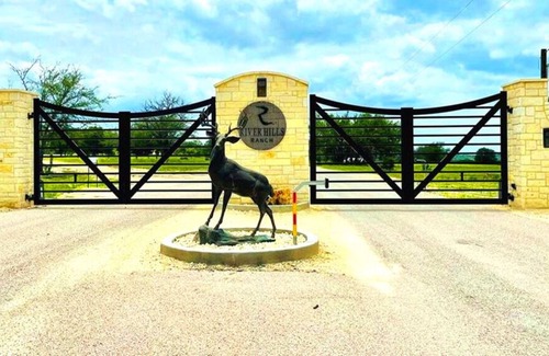 Kempner RV Rental | River Bone Ranch, Amazing River-Front Campsite Only 1 Hour From Austin