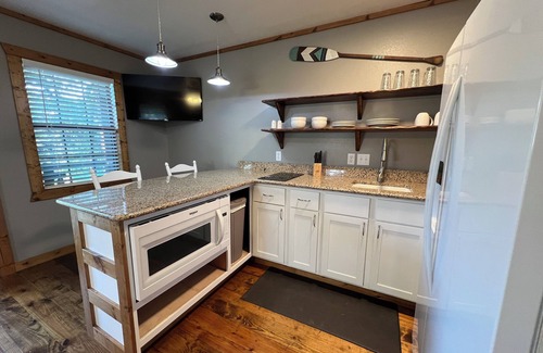 Hatfield Cabin | River cabin on Upper Mountain Fork river in Hatfield near Mena AR-Wolf Pen Gap
