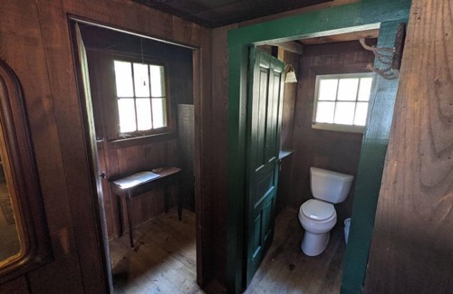 Hopewell House | River Cabin - Single Family Getaway on the Juniata River