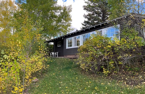 Meeker Cabin | River Cabin