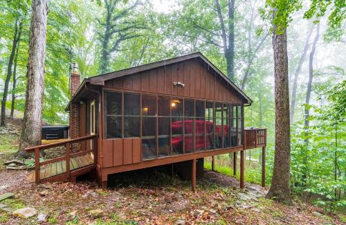 Great Cacapon House | River Cabin w Great Views, Screened Porch & Fire Pit