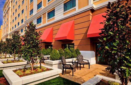 Lemay Hotel | River City Casino and Hotel