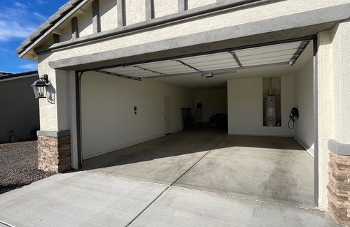 Holiday Shores House | River Close, Newer Home! Great Neighborhood Minutes from Laughlin! Close to all!