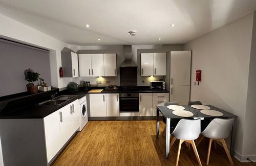 Colchester Apartment | River Colne Suite