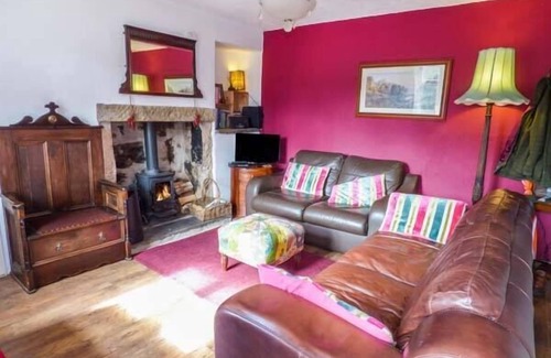 Youlgreave Cottage | RIVER COTTAGE, pet friendly, character holiday cottage in Youlgreave