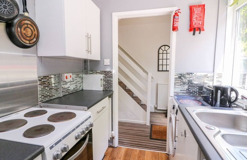 Port Talbot Cottage | RIVER COTTAGE, pet friendly, character holiday cottage in Cymmer
