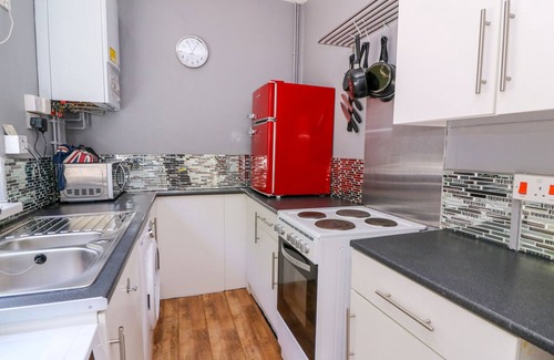 Port Talbot Cottage | RIVER COTTAGE, pet friendly, character holiday cottage in Cymmer
