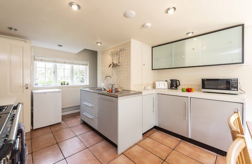 Dorchester Cottage | River cottage sits in a pretty rural setting with its own enclosed garden