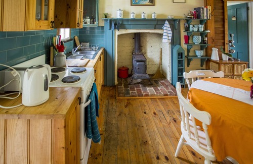 Winchelsea Cottage | RIVER COTTAGE: WINCHELSEA, SURFCOAST VICTORIA