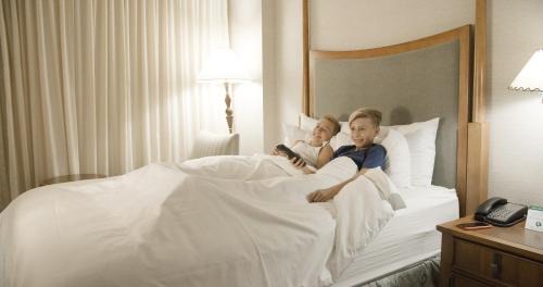 Edmonton Hotel | River Cree Resort & Casino